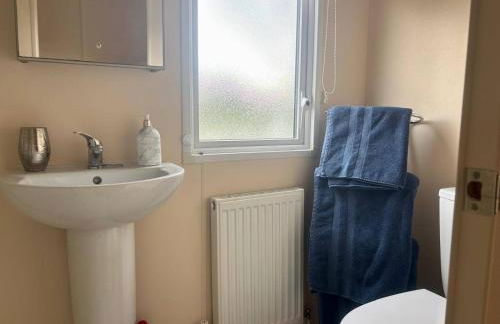Caravan in Holcot - Sleeps 6 - Pet Friendly - Foto 2
