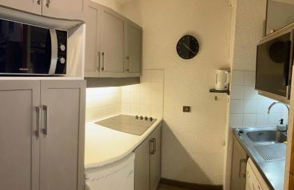 Ruim 6 persoons appartement super centraal gelegen aan de piste - Photo 7