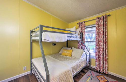 Lakefront Mabank Gem with Sunset Views Pets Welcome - Foto 16