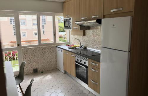 Amplia y cómoda casa en la playa de Berria - Foto 13