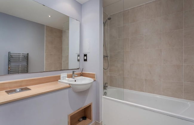 Bright and Stylish Kennington Gem - Foto 25