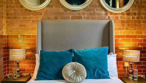 Duclos (Private Ensuite room) at Bicester Heritage - Foto 2