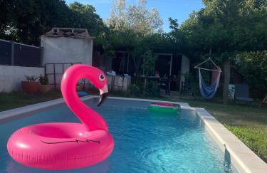Studio with pool and quiet, non-shared garden, 1 lit double - Foto 4