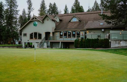 Cozy 2BR Condo Walk to Lake, Saltwater Pool and Golf - Foto 33