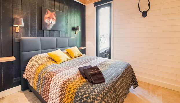 Idyllic Chalet in Biron with 2 Hot Tubs & Sauna - Photo 3, Room