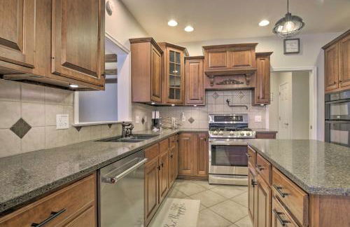 Pool and Furnished Patio Group Getaway in Hershey - Foto 10