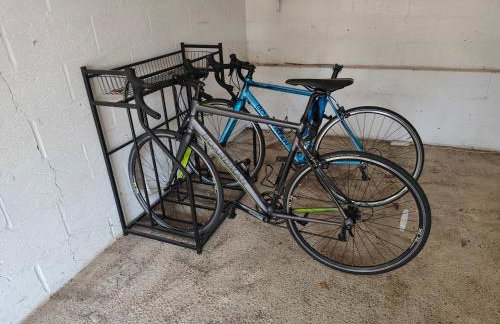 3 Bed 2 Bath Cottage with private parking and garage - Foto 25