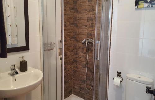 Cottage in Navas de Estena with Pool & Jacuzzi - Photo 36