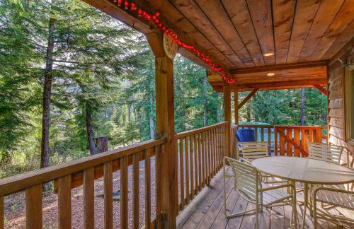 Forested Coffman Cove Cabin with Wood-Burning Stove! - Foto 9