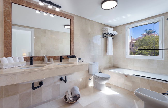 3 Bedroom, 3 Bathroom Beachside Apartment - Foto 9