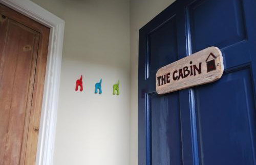 The Cabin - Great Views, Garden, Netflix, Near Town - Photo 4