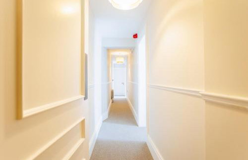 111 By Mayfair - Luxurious 12 Bedroom House, Portrush - Foto 41