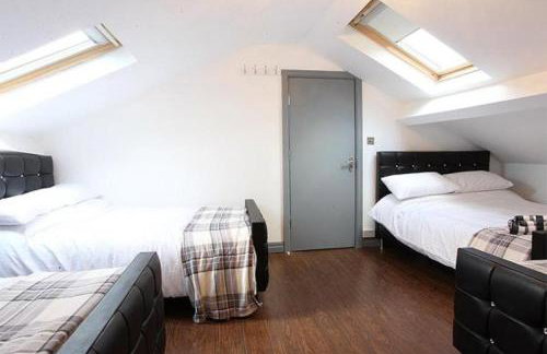 Lewis Apartment in the Heart of the Northern Quarter sleeps up to 12 - Photo 26