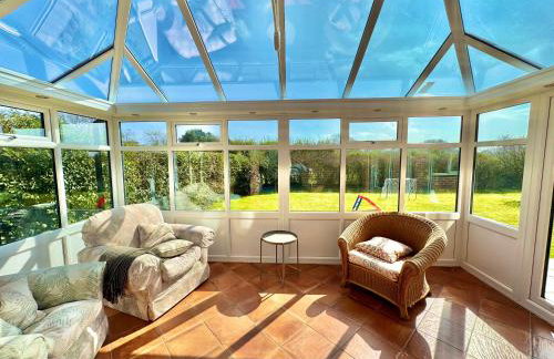 Stunning 7 Bedroom Escape Near New Forest and Beach - Large Garden - Serene Setting - Sleeps 14 - Foto 20