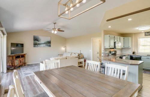 Charming Edgemont Home with Deck and Lake Views! - Foto 9