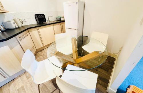 Spacious 2-Bedroom Haven with Modern Amenities in Bradley Stoke - Foto 35