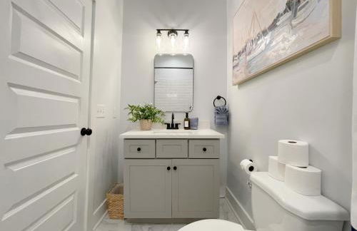 New! Stylish 1900s Renovated Duplex Apartment Building Near Forsyth & River St - Foto 42