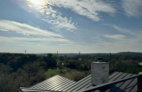 Upscale Modern Hill Country Home! Has it ALL! - Foto 7