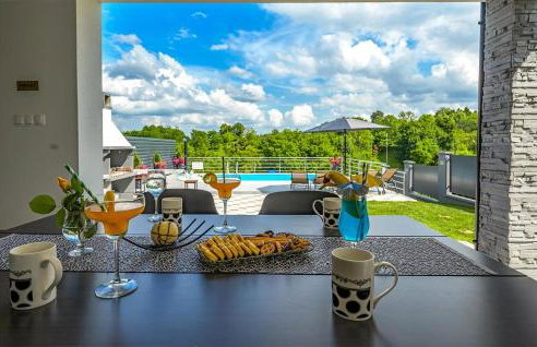 Gorgeous Home In Varazdin Breg With Sauna - Foto 13