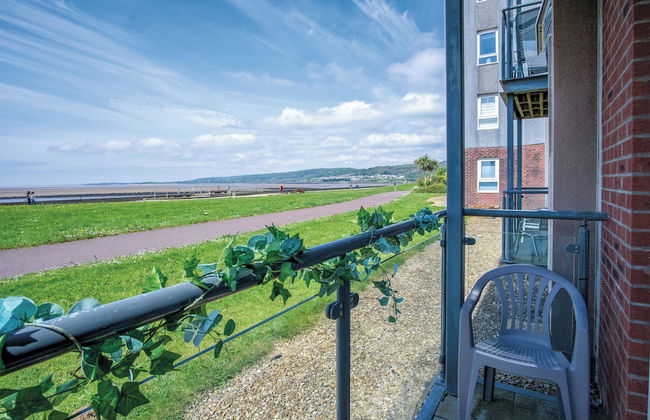 Beach View - 2 Bed Apartment - Llanelli - Photo 43