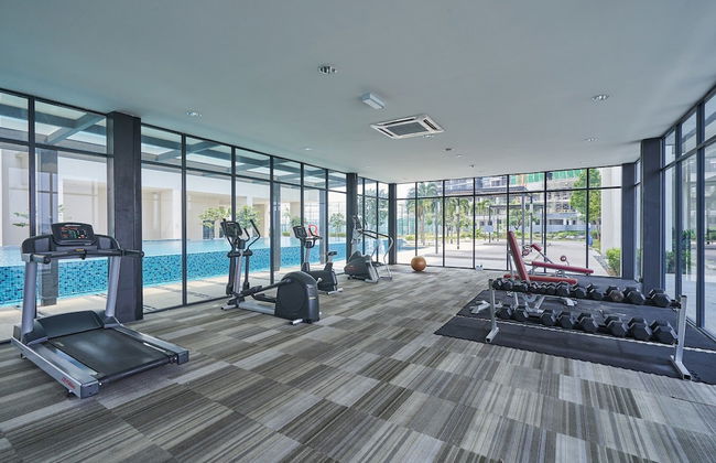 OYO Home 44002 Classic 2br Setia Alam Trefoil. - Photo 21