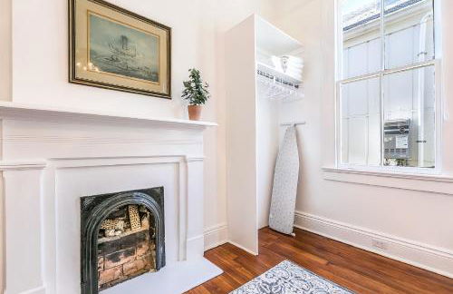 Uptown Spacious 4BD/3BA with Historic Charm - Foto 74