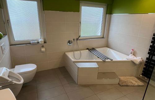 Sonnenblick Apartment sunview #rain-shower 2P bathtube BIG kitchen - Foto 24