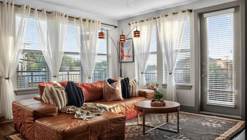 Luxury 2BR Cedr Sprgs area with Parking, Pool, Gym - Foto 1