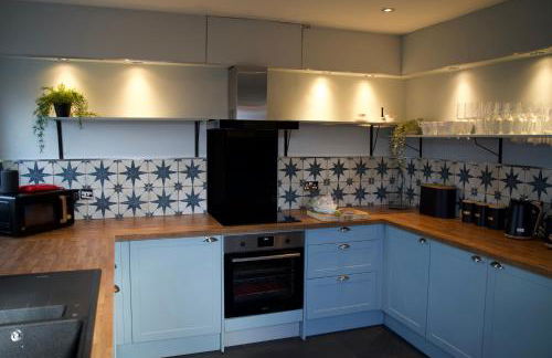 Stunning 5 Bedroom Victorian home with optional hot tub - Foto 15