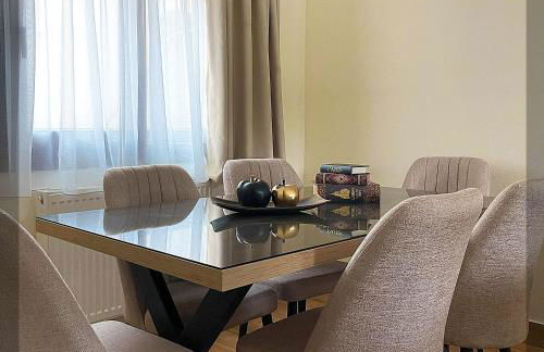 Favelas Luxury Apartments - Photo 21