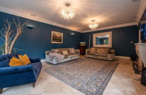 5BDR Luxe Villa By Torr Property Group Short Lets & Serviced Accommodation With Free Parking & River View Stratford-Upon-Avon - Foto 44