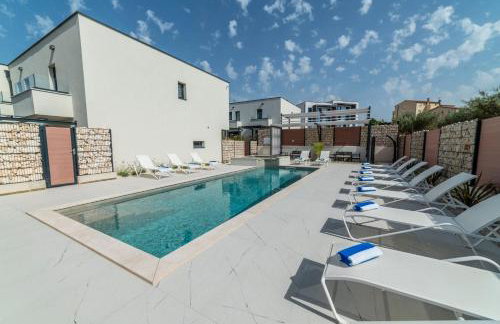 PINNA RESIDENCE - Datul - Foto 11