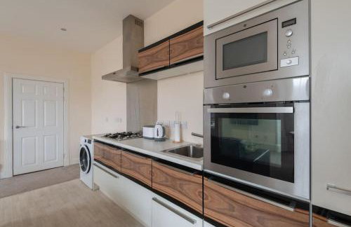 CASTLEBANK HOUSE FLATS, DINGWALL - Photo 22