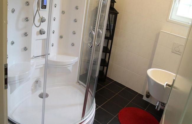 Nice House near River - Photo 8