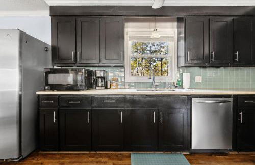 Spacious Oasis With Pool - 5BR - Foto 11