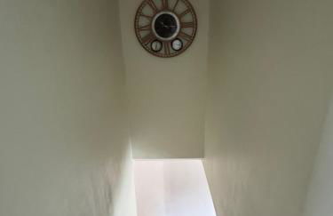 Kennedy House on Melrose Ave - Foto 16