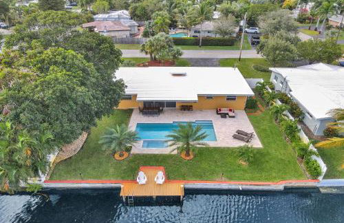 New! Waterfront Heated Pool & Jacuzzi 2 mi to Beach - Fishing Pier Relaxing SPA & Hammock - Photo 9