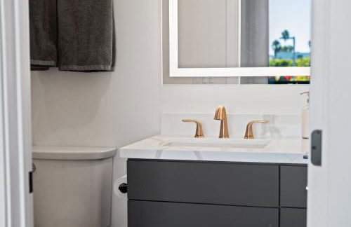 Stylish 2 Bedroom King Bed EVCharger Pet-Friendly Balcony - Foto 11