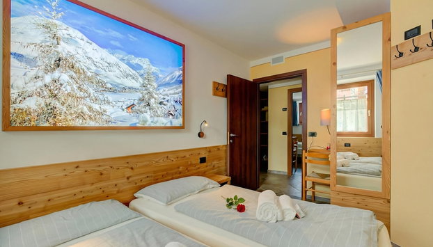 Italia 2 Ski in-Ski out 50m - Foto 4, Habitación