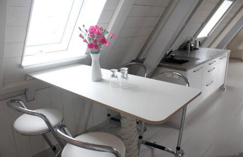 Kleine Wolke - Dachgeschoss Ferienwohnung mit Klimaanlage und Ausblick - Foto 11