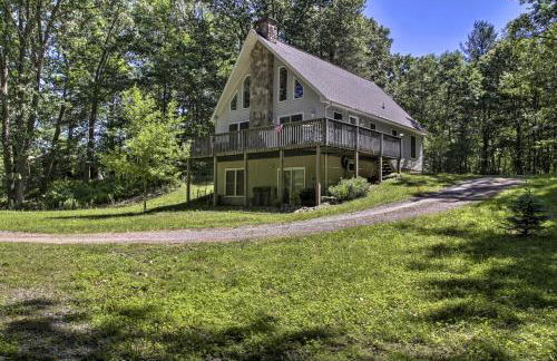 Spacious Home with Deck, Grill and Delaware River View - Foto 24