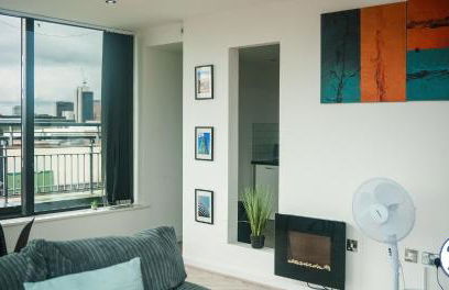 Penthouse - Amazing City Skyline Views - Free Parking - Balcony - Utilita Arena - New St Station - Bullring Shopping - Foto 47