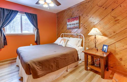 Lakefront Suring Home with Pool Table and Views! - Foto 26