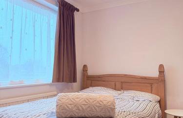 Spacious 3 Bed House In Horley With Long Driveway - Foto 15