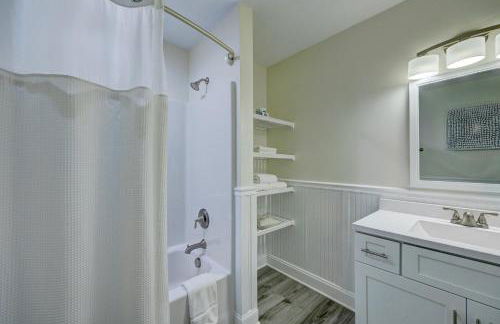 Adjacent 1st Floor 1007 Queen & 1008 King - Photo 31