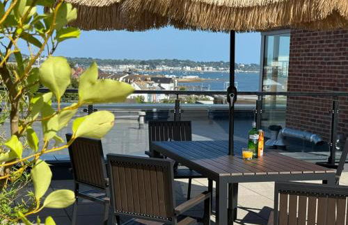 Poole Quay Seaside Escape-free parking 3 mins away - Photo 21