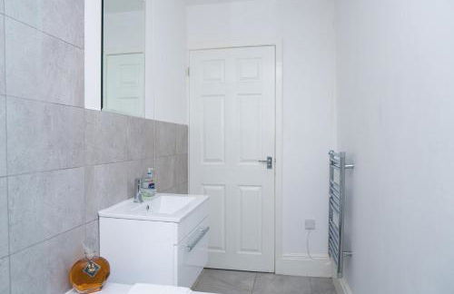 Luke Stays - Front Street - Foto 58