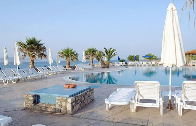 Irina Beach Hotel - Photo 59