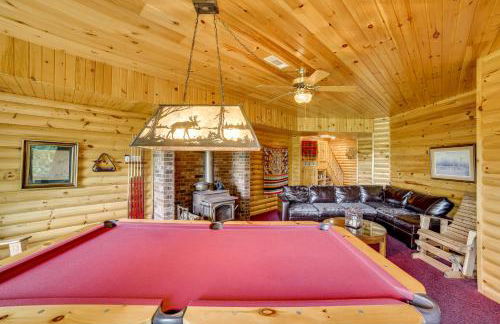 Decks and Views Spacious Cabin Near Table Rock Lake - Foto 23