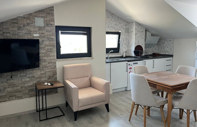 Bright House Apart - Photo 21